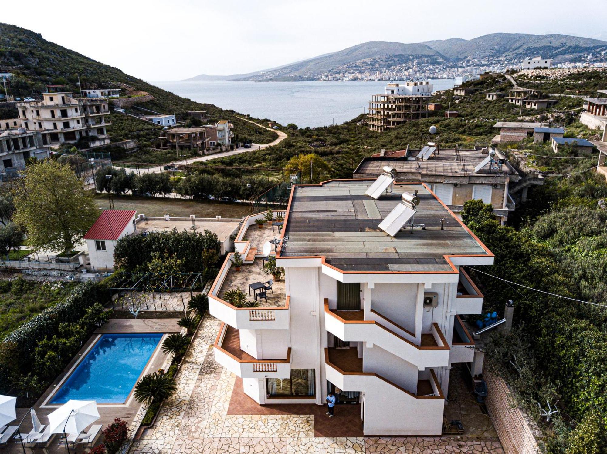 Villa La Quiete - Adults Only Cuke Exterior photo