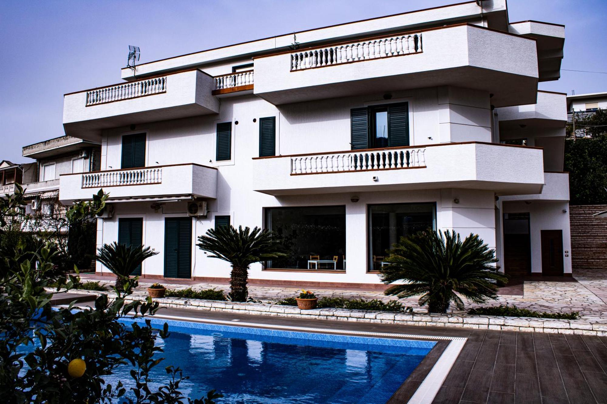 Villa La Quiete - Adults Only Cuke Exterior photo